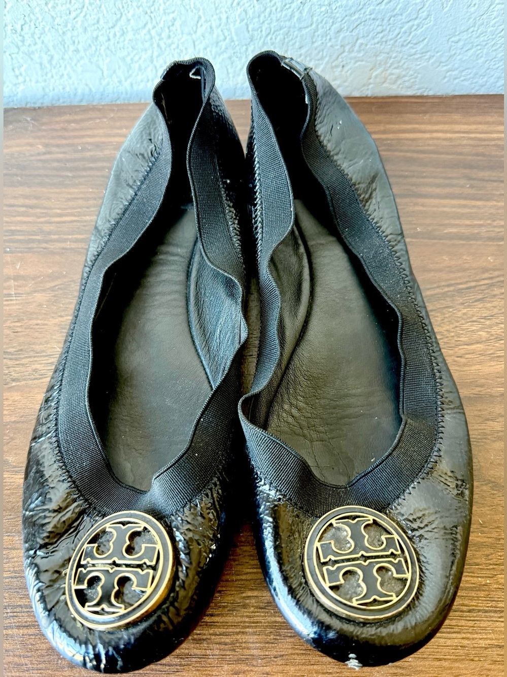 Tory Burch Black Patent Leather Logo Ballet Flats 9.5 M